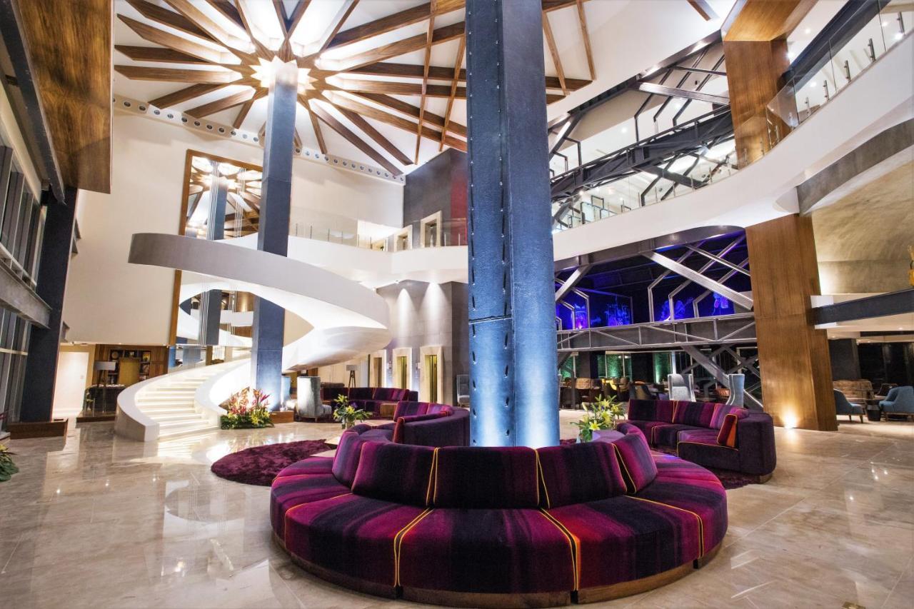 瓜达拉哈拉硬石酒店 萨波潘 外观 照片 The lobby of the hotel