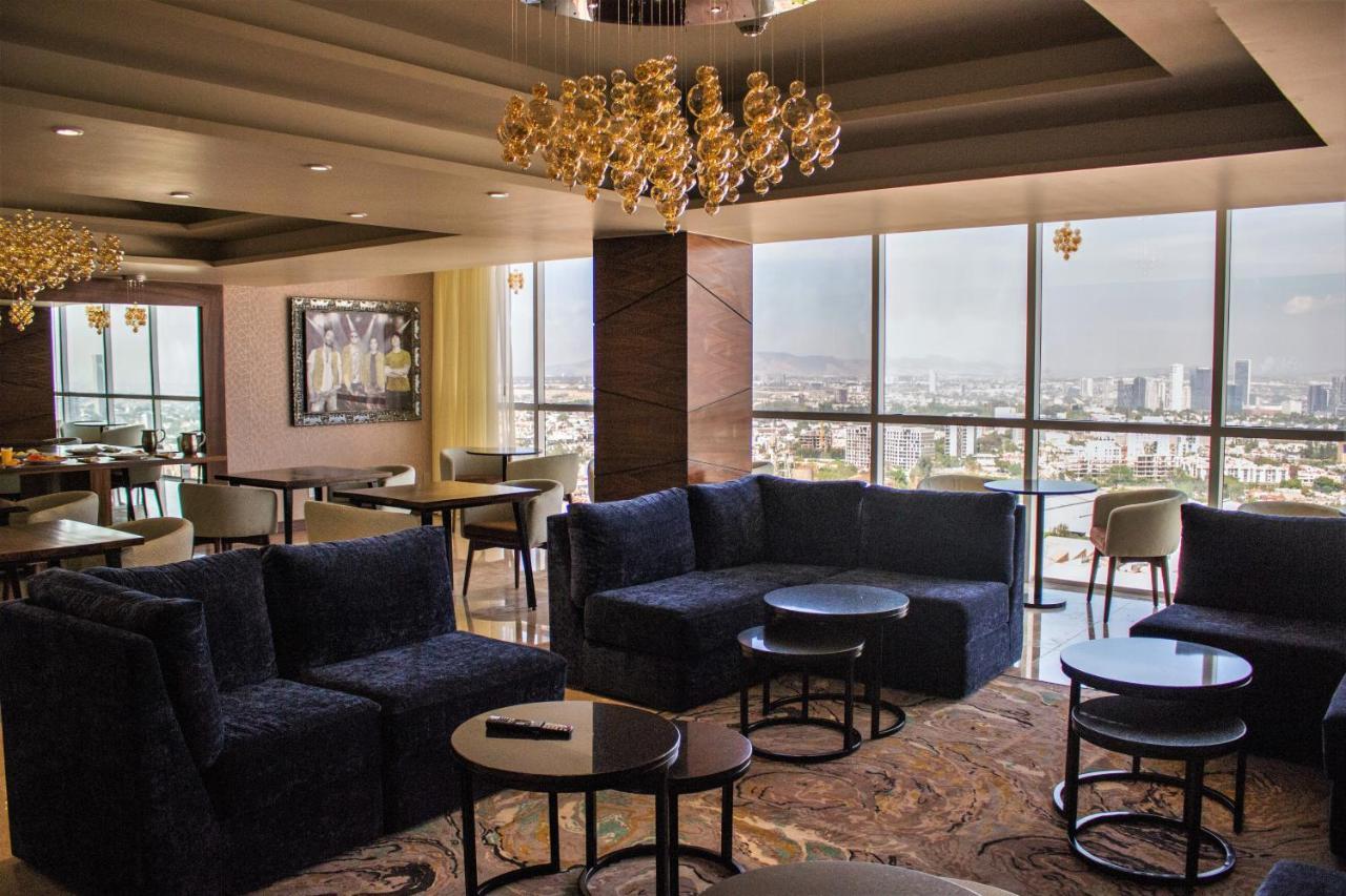 瓜达拉哈拉硬石酒店 萨波潘 外观 照片 The 360 lounge at the MGM Grand